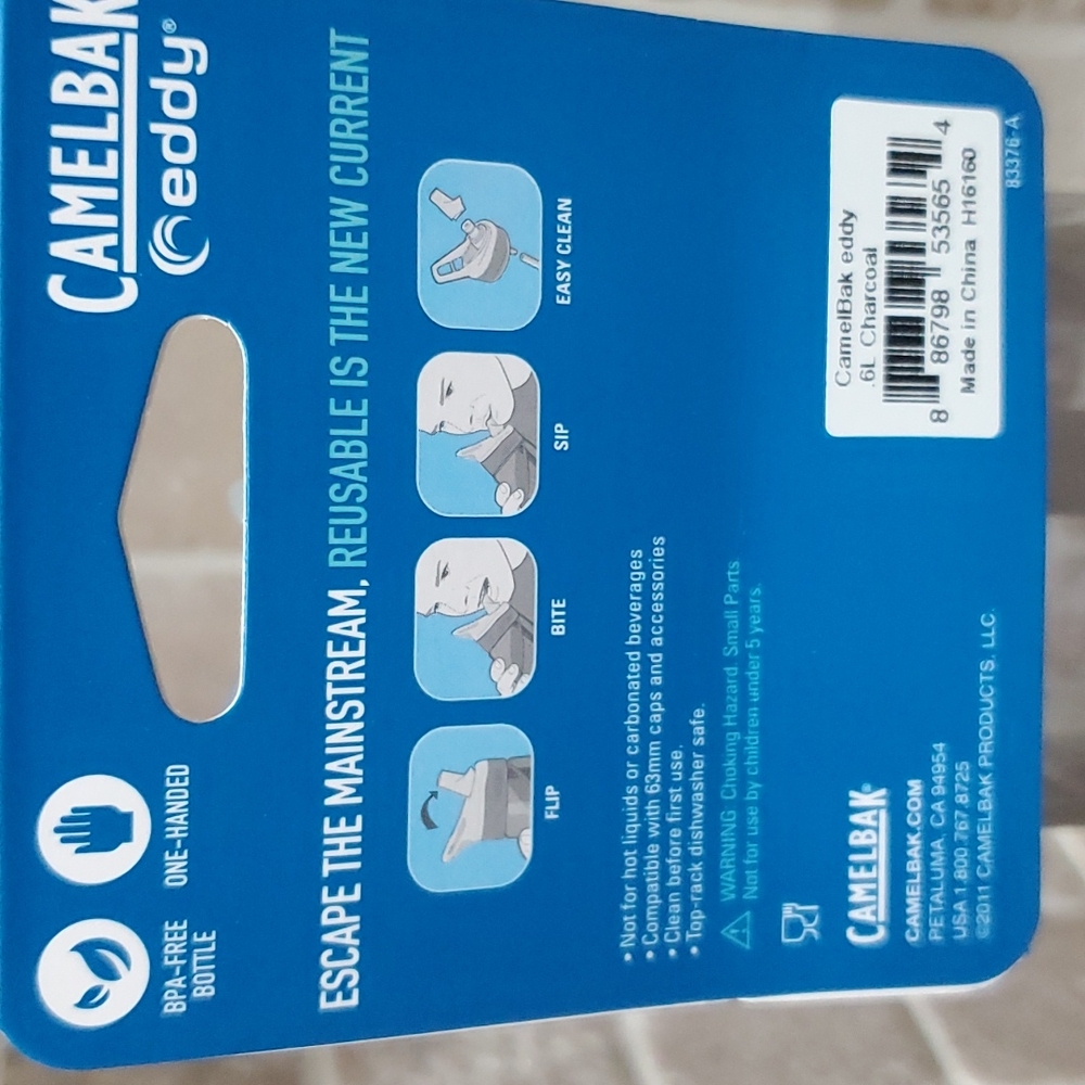 Camelbak Waterbottle - Picture 6 of 6